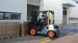 Royal's new generation Pro Plus series internal combustion forklifts 2.0-3.5 tons 